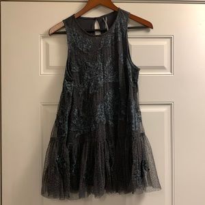 Anthropologie top size M